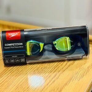 Speedo - Fastskin Pure Focus Unisex Goggles, Brand New!
